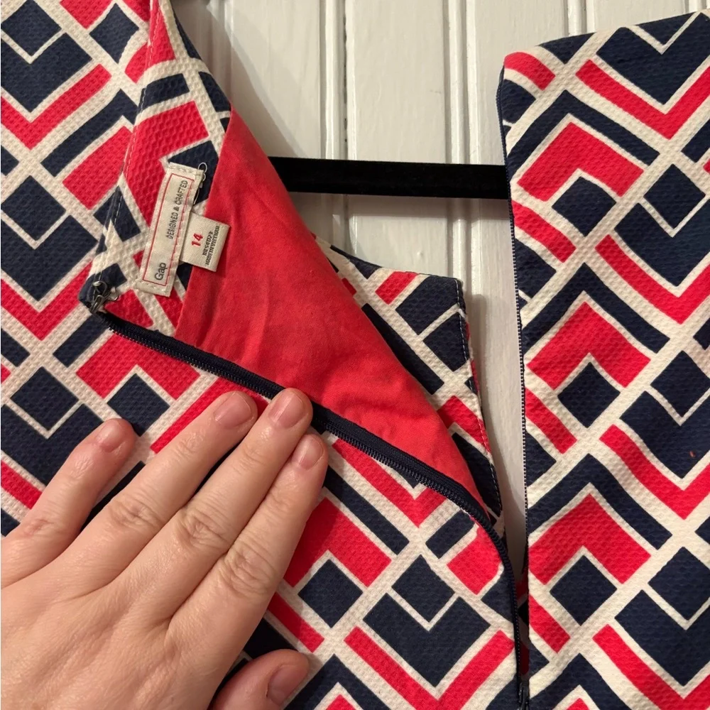 GAP A-Line Geometric Print Dress | Size 14 | Coral, Navy, White - Picture 9 of 11